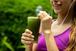 Eat green smoothies to lose weight