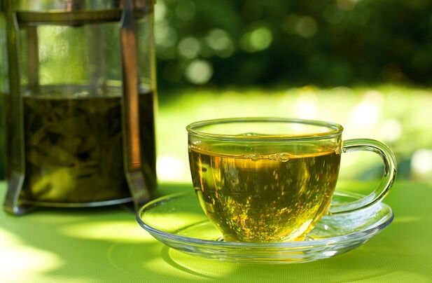 Green tea is the basis of one of the variants of the water diet